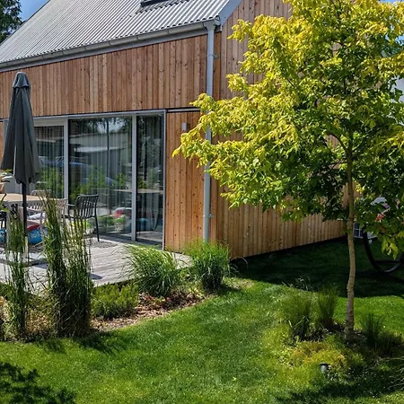 度假居 Plyniewoda - Caloroczne Premium, Basen, Klimatyzacja, Kominek *