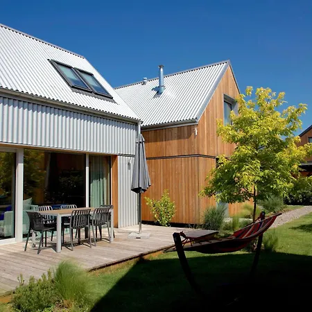 Casa de Férias Plyniewoda - Caloroczne Premium, Basen, Klimatyzacja, Kominek